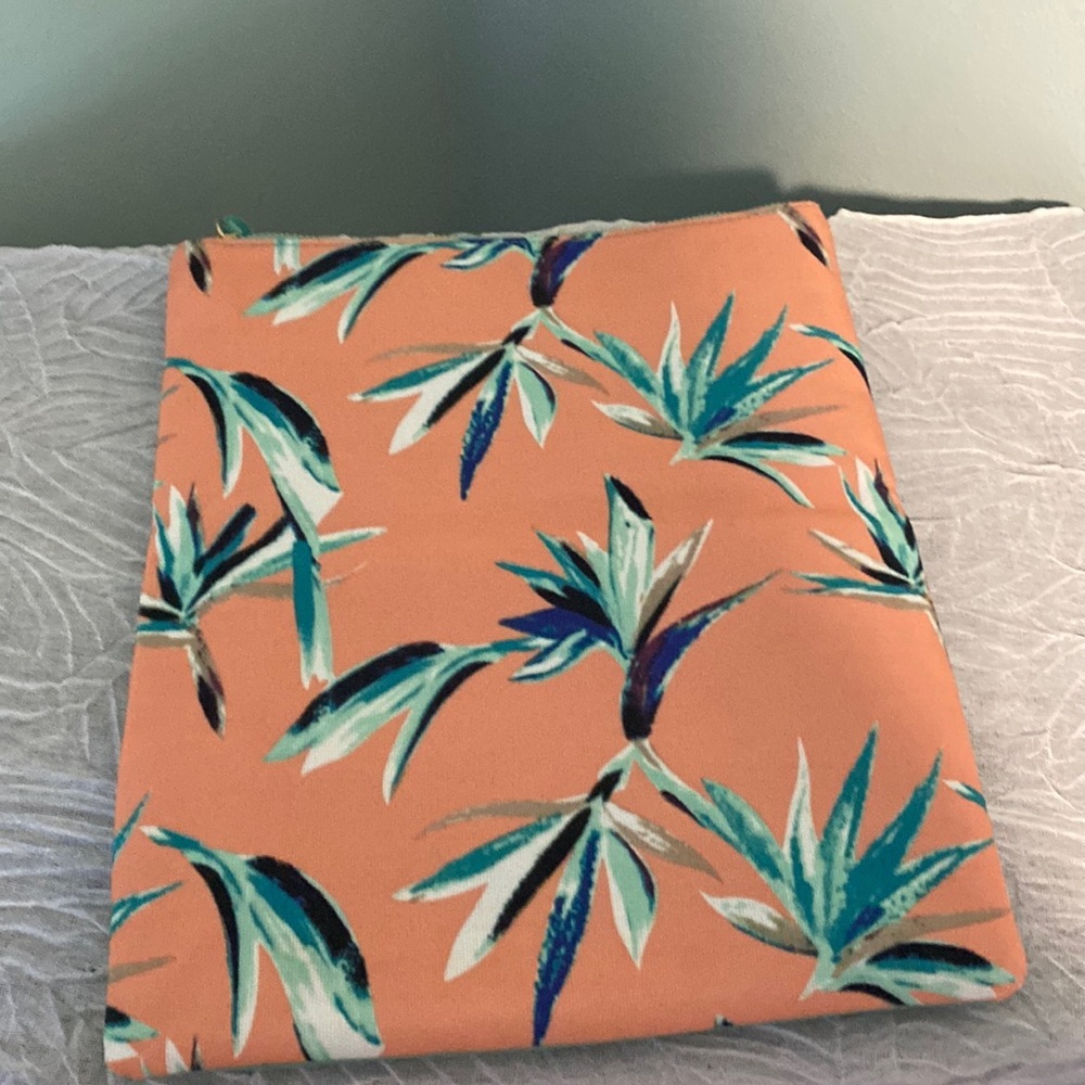 NWOT - Rachel Pally Foldover Clutch​